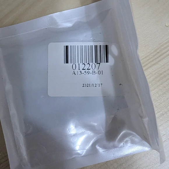 High-Speed Green Computer Cable Adapter - Picture 2 of 3